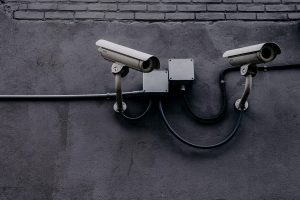 Slimme-beveiligingscameras-innovatie-in-discrete-huistoepassingen-7267551