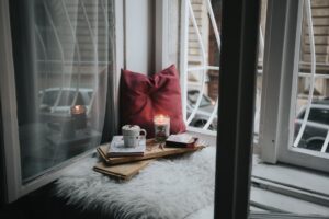 Lifestyle-aanpassingen-vul-natuurlijke-elementen-in-je-herfstinterieur-unsplash_u_z0X-yrJIE
